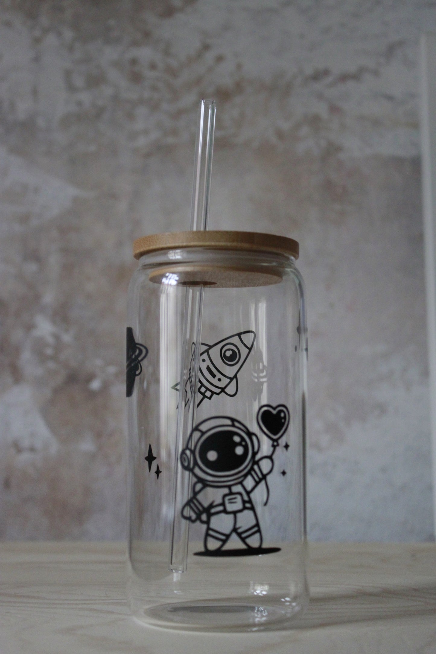 Glas mit Bambusdeckel